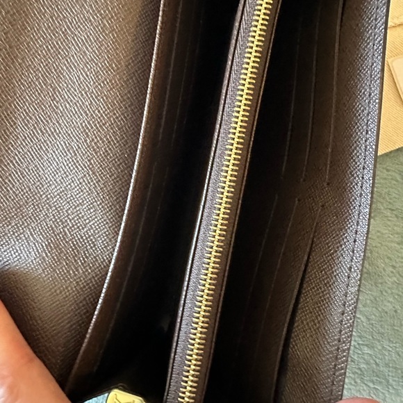 Louis Vuitton damier ebene Sarah wallet - Picture 12 of 16